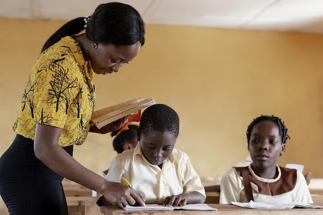 Students in a Ghanaian classroom